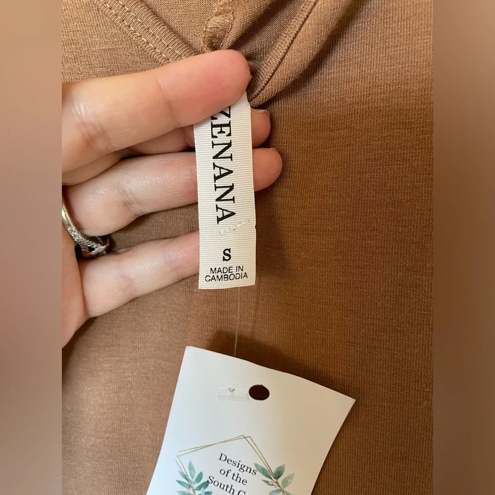 NWT Zenana Brown Reversible Spaghetti Strap Stretchy Flowy Cami Tank - Picture 4 of 8